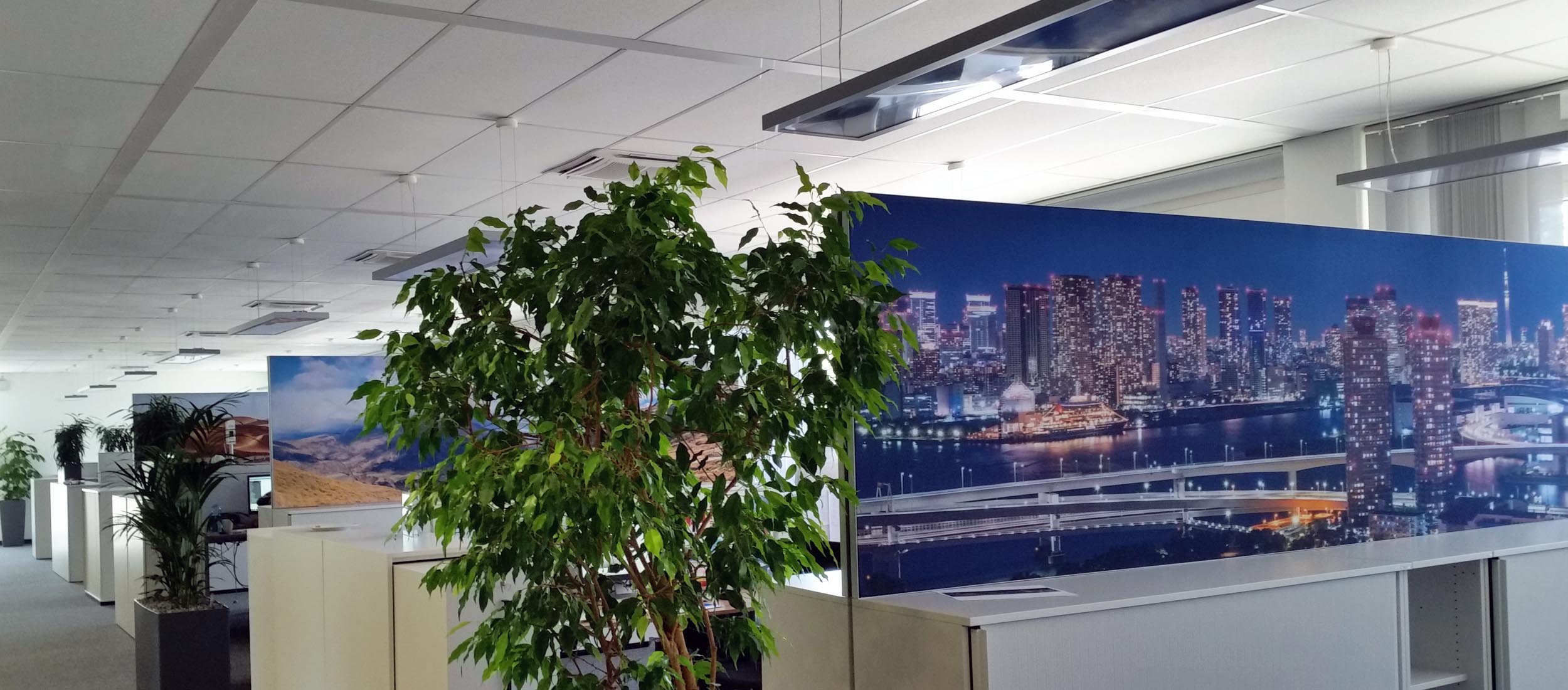 Textildruck Aluminium Raumteiler Büro