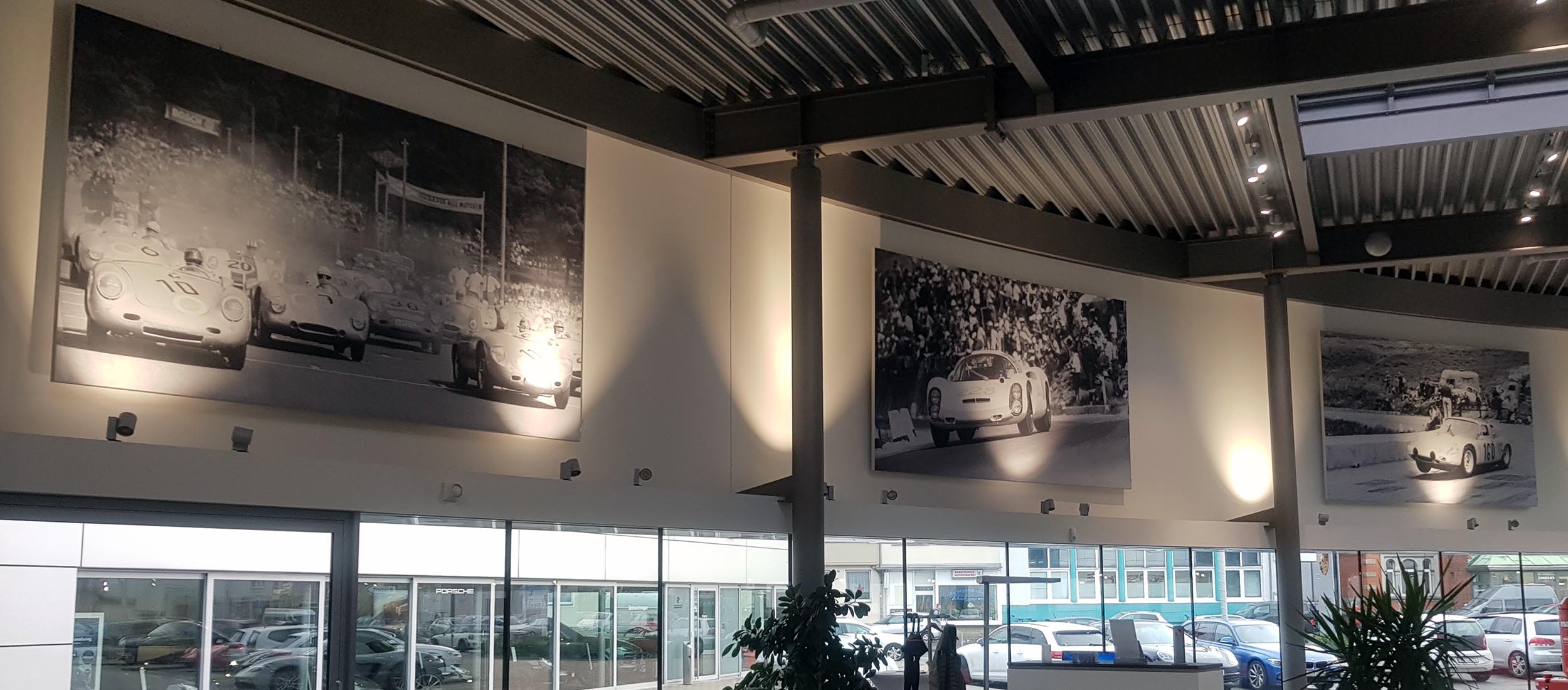 Textildruck Aluminium Spannrahmen Porsche Zentrum